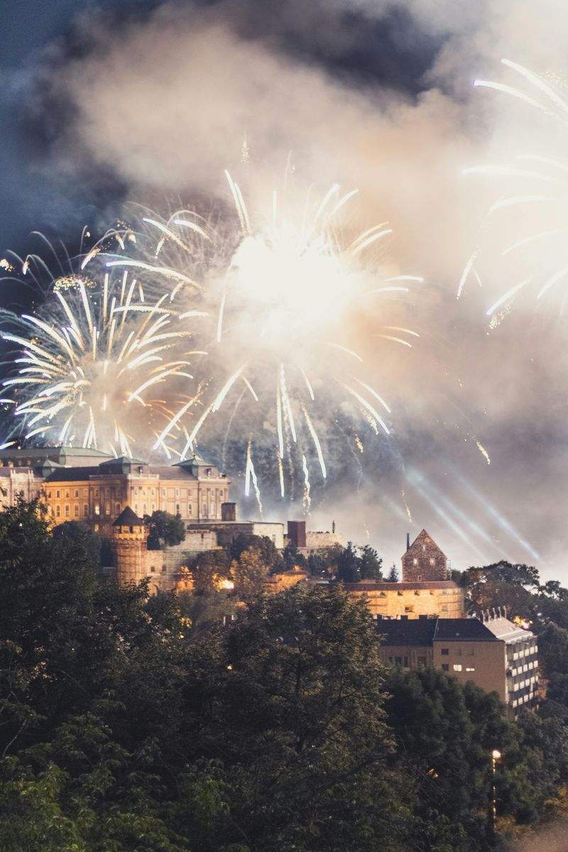 Feiertage Spezialisten GmbH